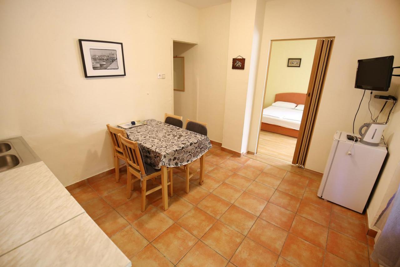 Apartmani Buca بيوغْغاد نا موغو المظهر الخارجي الصورة