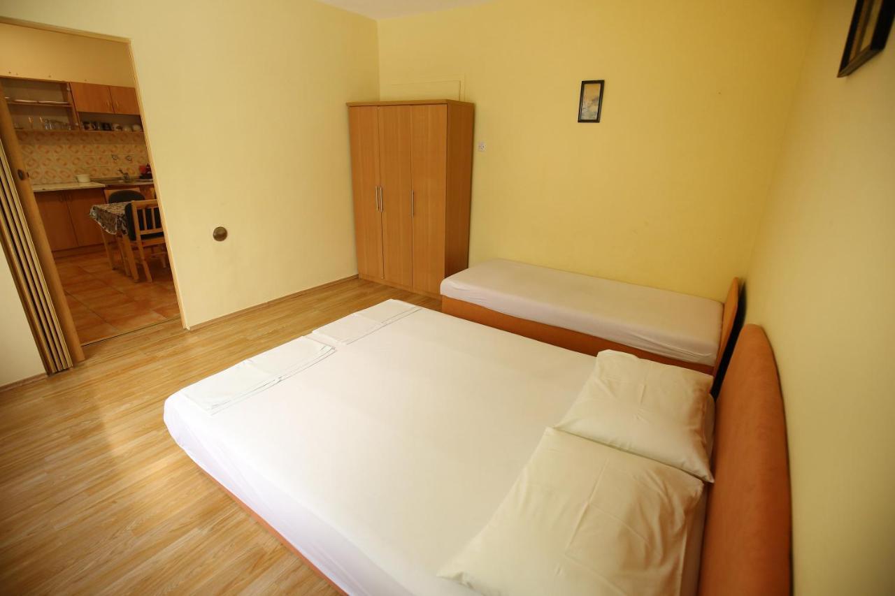 Apartmani Buca بيوغْغاد نا موغو المظهر الخارجي الصورة